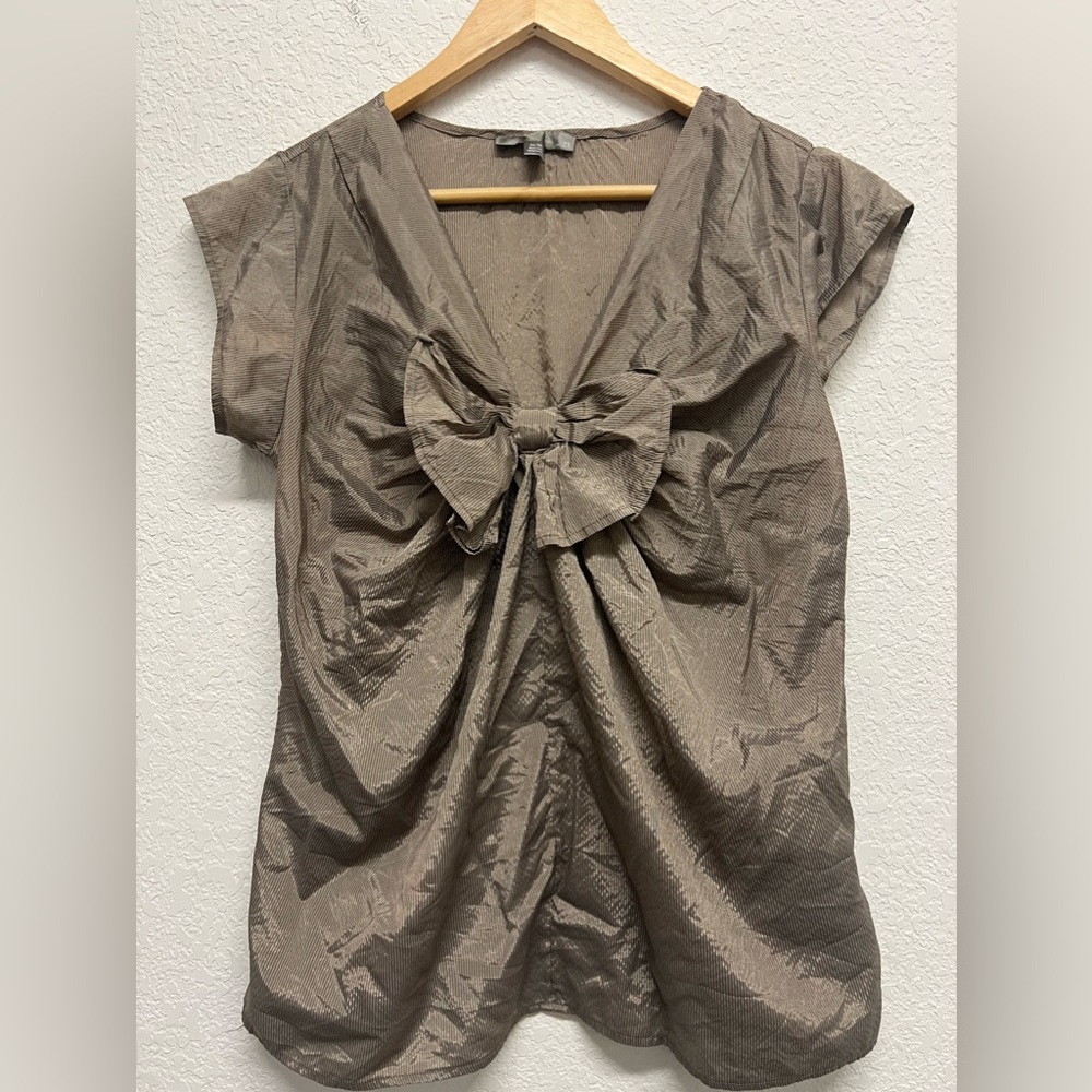 *Y2K Women’s Satin type Tan Short Sleeve Bow Blouse M